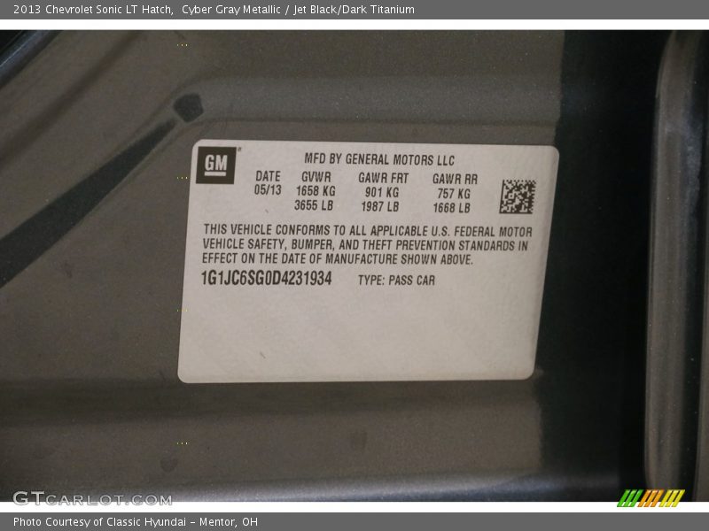 Cyber Gray Metallic / Jet Black/Dark Titanium 2013 Chevrolet Sonic LT Hatch