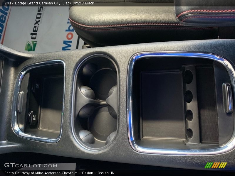 Black Onyx / Black 2017 Dodge Grand Caravan GT
