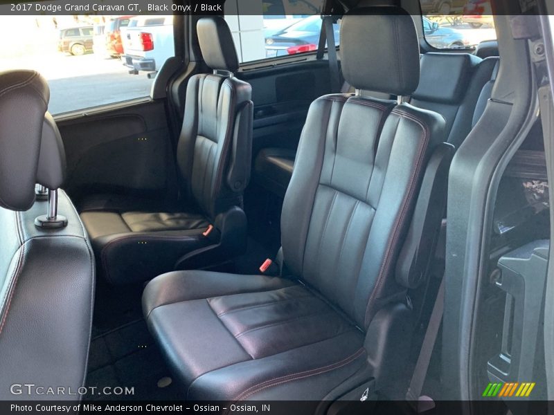 Black Onyx / Black 2017 Dodge Grand Caravan GT