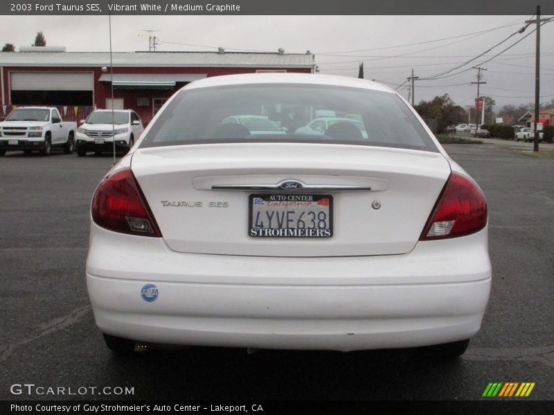 Vibrant White / Medium Graphite 2003 Ford Taurus SES