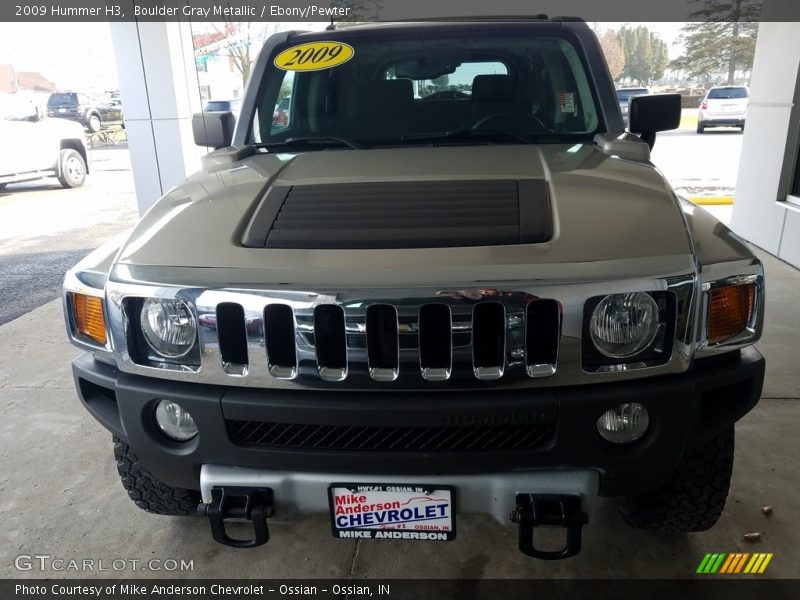 Boulder Gray Metallic / Ebony/Pewter 2009 Hummer H3