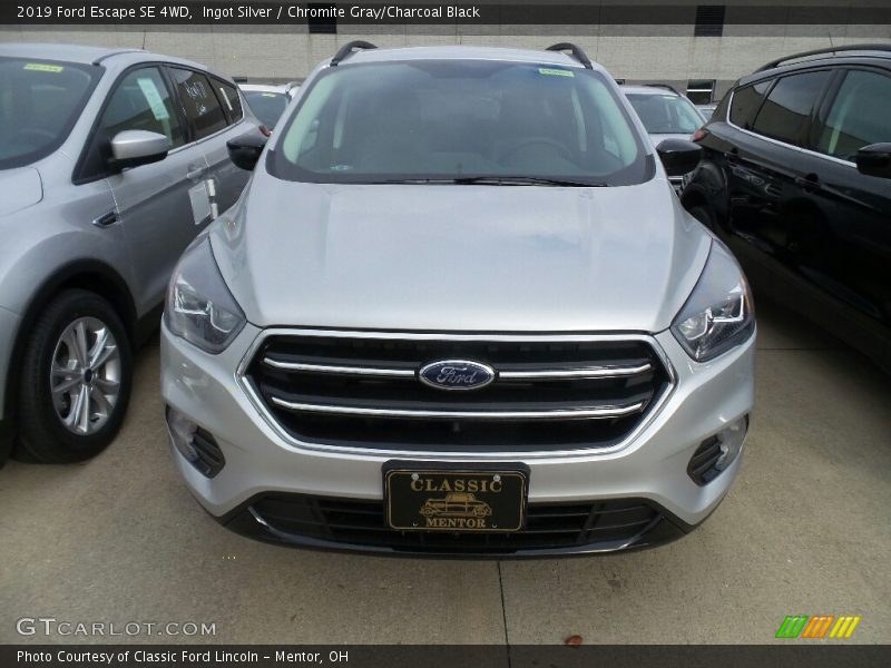 Ingot Silver / Chromite Gray/Charcoal Black 2019 Ford Escape SE 4WD