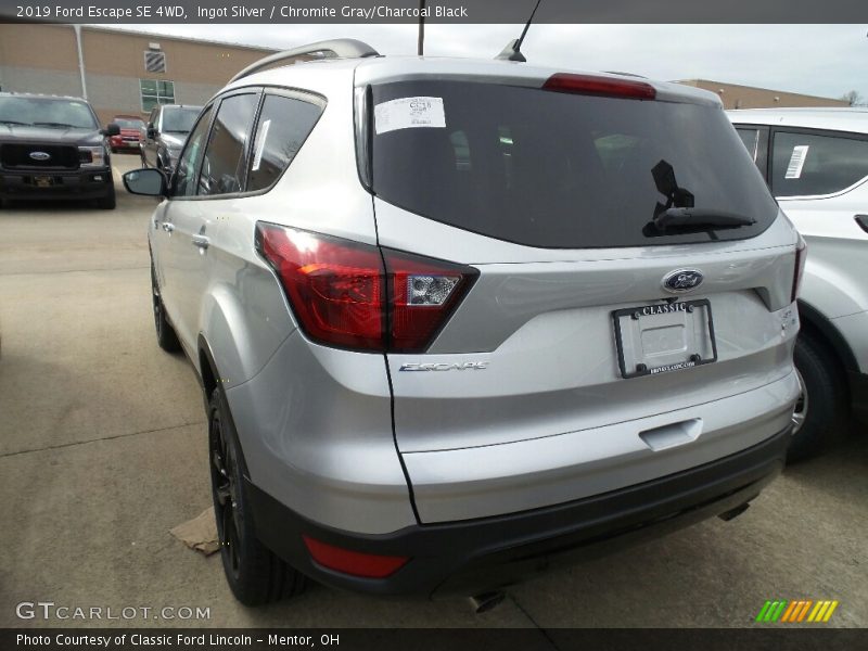 Ingot Silver / Chromite Gray/Charcoal Black 2019 Ford Escape SE 4WD