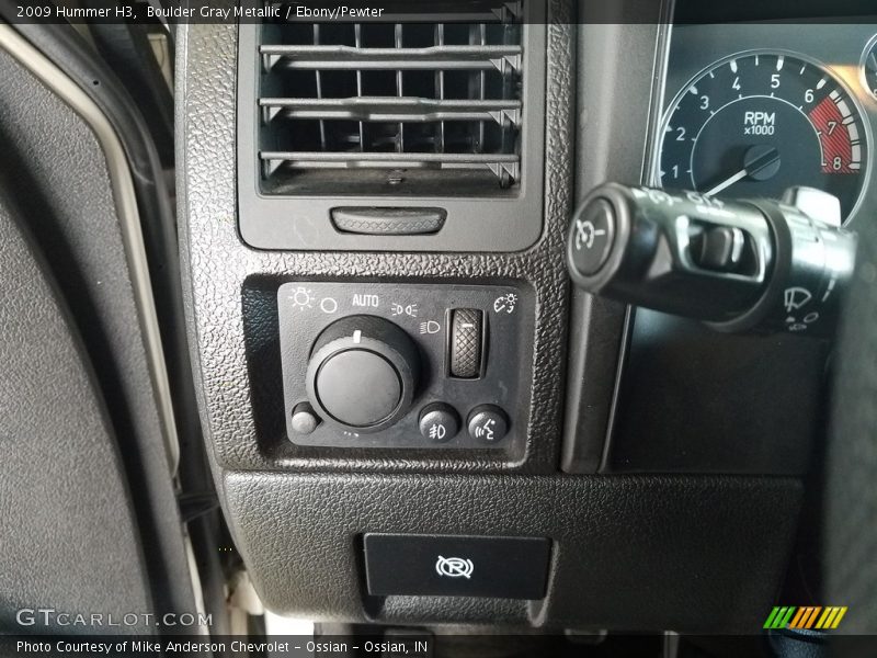 Boulder Gray Metallic / Ebony/Pewter 2009 Hummer H3