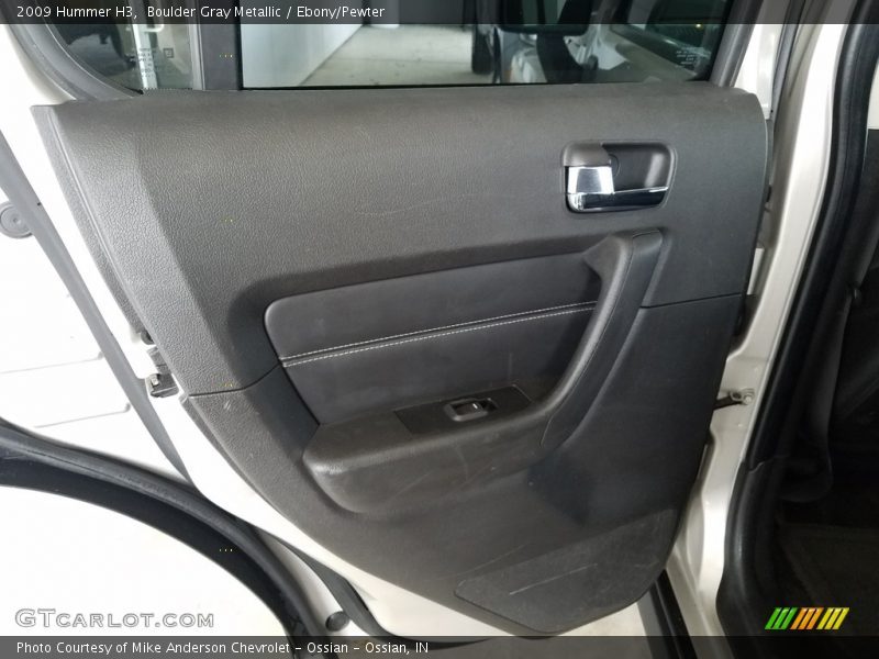 Boulder Gray Metallic / Ebony/Pewter 2009 Hummer H3