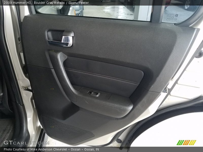 Boulder Gray Metallic / Ebony/Pewter 2009 Hummer H3