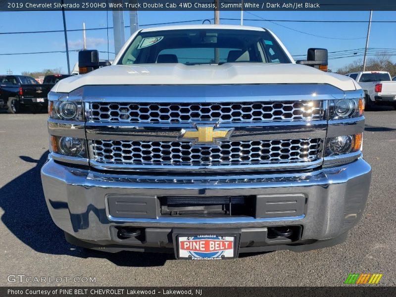 Summit White / Dark Ash/Jet Black 2019 Chevrolet Silverado 2500HD Work Truck Double Cab 4WD Chassis