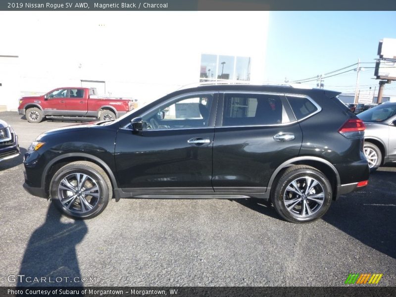 Magnetic Black / Charcoal 2019 Nissan Rogue SV AWD