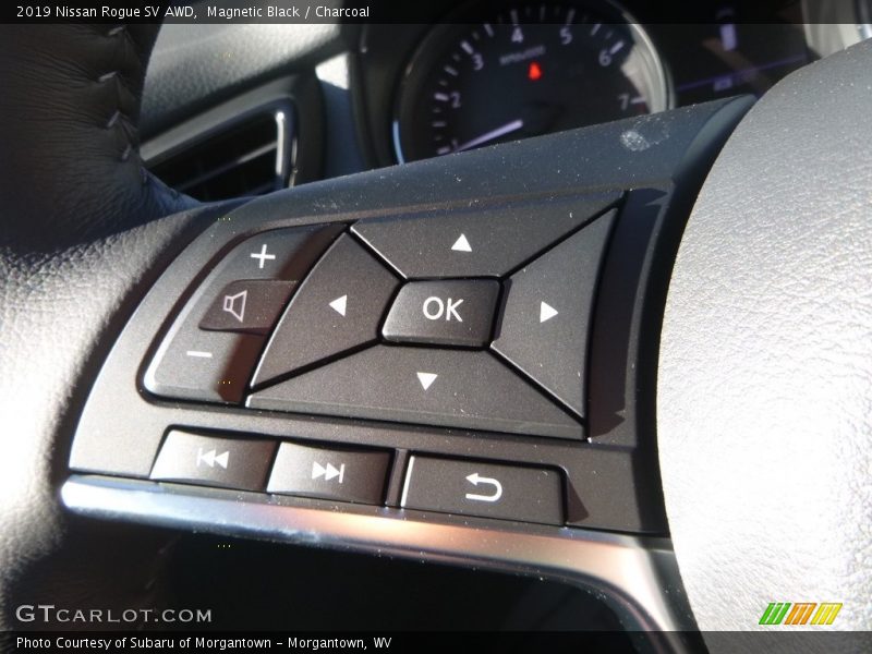 Magnetic Black / Charcoal 2019 Nissan Rogue SV AWD