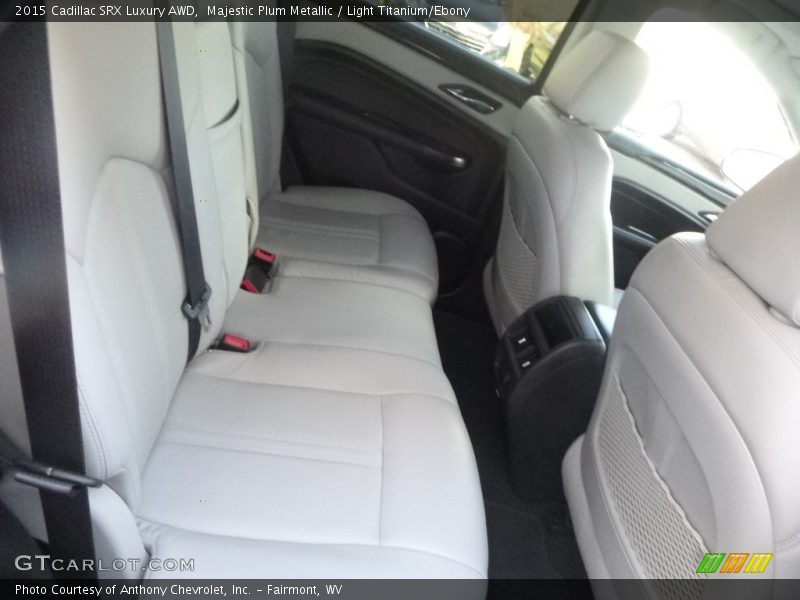 Majestic Plum Metallic / Light Titanium/Ebony 2015 Cadillac SRX Luxury AWD
