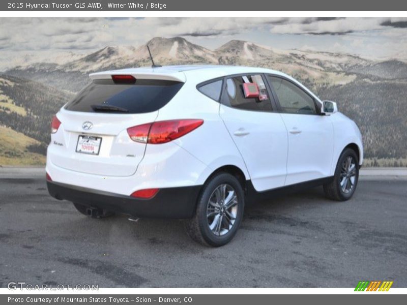 Winter White / Beige 2015 Hyundai Tucson GLS AWD