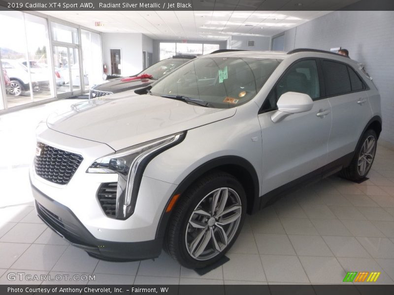 Front 3/4 View of 2019 XT4 Sport AWD