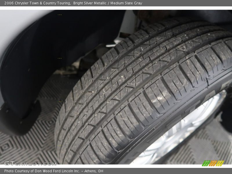 Bright Silver Metallic / Medium Slate Gray 2006 Chrysler Town & Country Touring