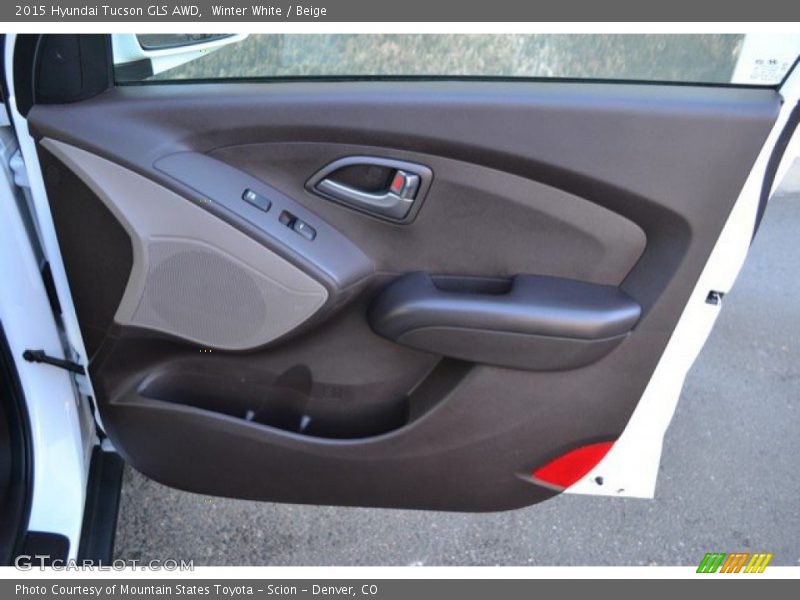 Winter White / Beige 2015 Hyundai Tucson GLS AWD