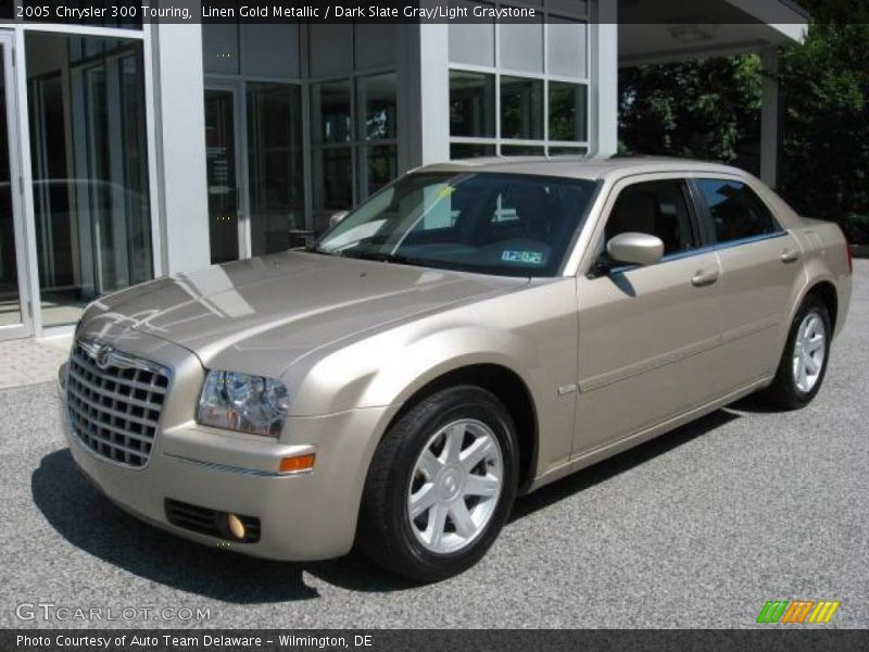 Linen Gold Metallic / Dark Slate Gray/Light Graystone 2005 Chrysler 300 Touring