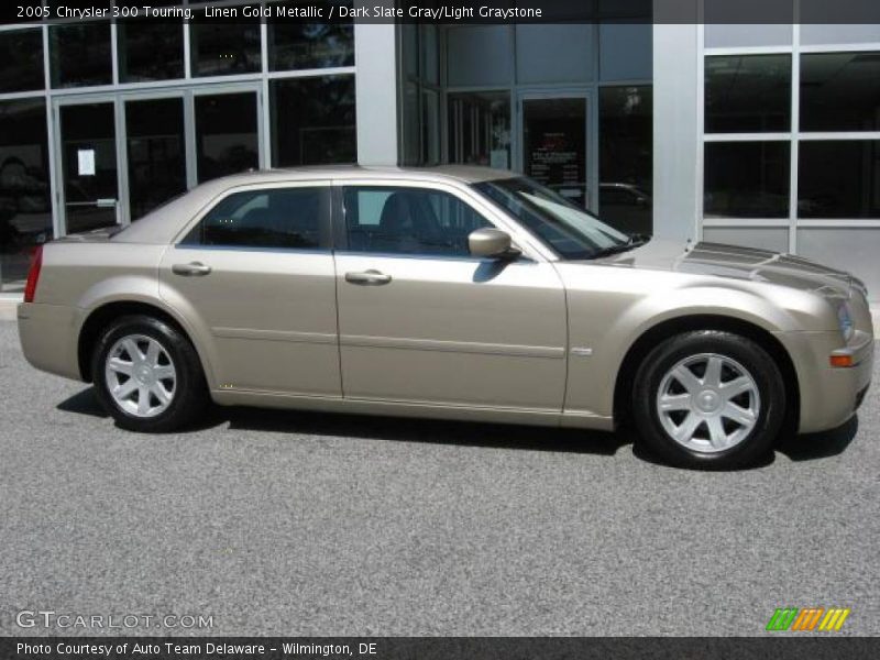 Linen Gold Metallic / Dark Slate Gray/Light Graystone 2005 Chrysler 300 Touring