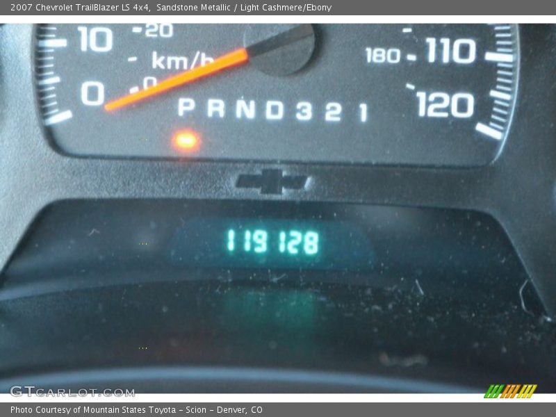 Sandstone Metallic / Light Cashmere/Ebony 2007 Chevrolet TrailBlazer LS 4x4