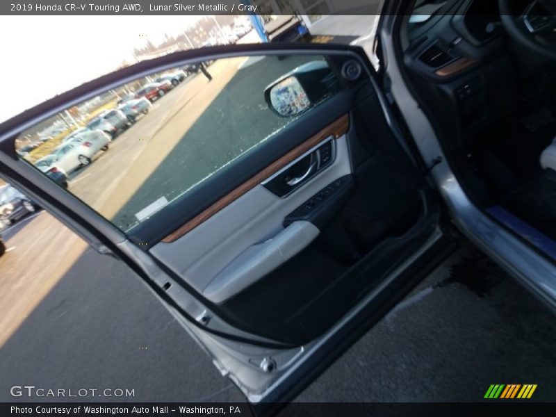 Lunar Silver Metallic / Gray 2019 Honda CR-V Touring AWD