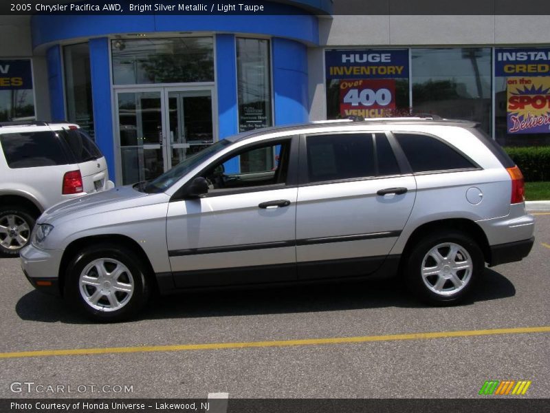 Bright Silver Metallic / Light Taupe 2005 Chrysler Pacifica AWD