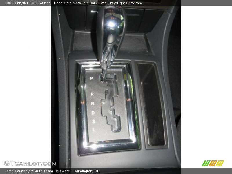 Linen Gold Metallic / Dark Slate Gray/Light Graystone 2005 Chrysler 300 Touring