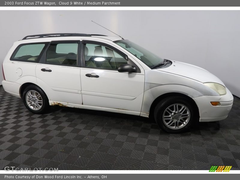 Cloud 9 White / Medium Parchment 2003 Ford Focus ZTW Wagon