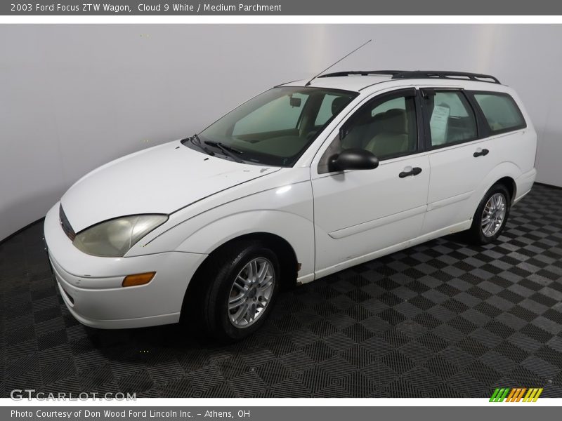 Cloud 9 White / Medium Parchment 2003 Ford Focus ZTW Wagon