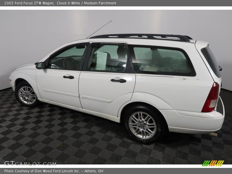 Cloud 9 White / Medium Parchment 2003 Ford Focus ZTW Wagon