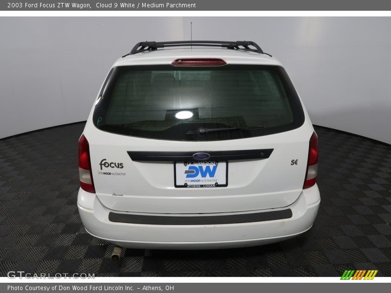 Cloud 9 White / Medium Parchment 2003 Ford Focus ZTW Wagon