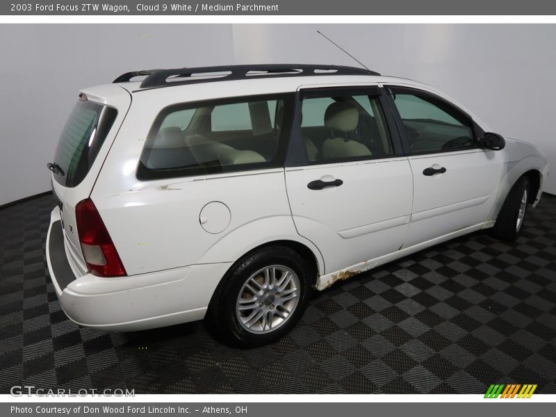 Cloud 9 White / Medium Parchment 2003 Ford Focus ZTW Wagon