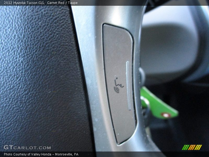 Garnet Red / Taupe 2012 Hyundai Tucson GLS