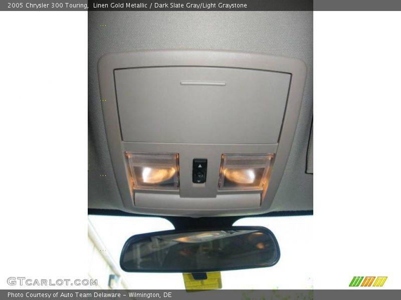 Linen Gold Metallic / Dark Slate Gray/Light Graystone 2005 Chrysler 300 Touring