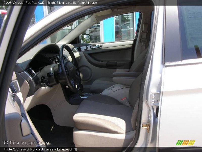 Bright Silver Metallic / Light Taupe 2005 Chrysler Pacifica AWD