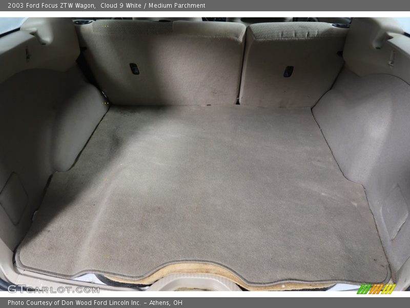 Cloud 9 White / Medium Parchment 2003 Ford Focus ZTW Wagon