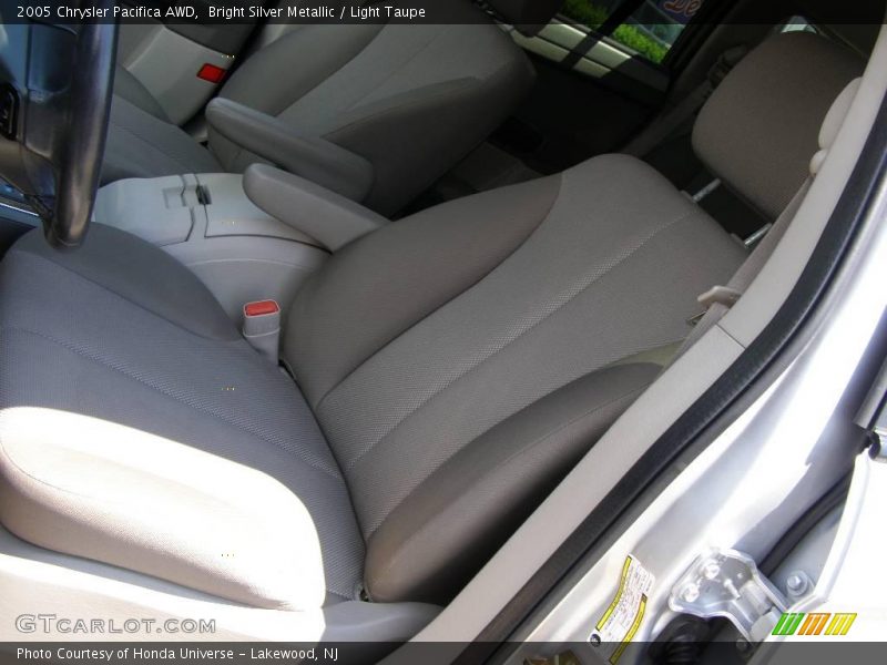 Bright Silver Metallic / Light Taupe 2005 Chrysler Pacifica AWD
