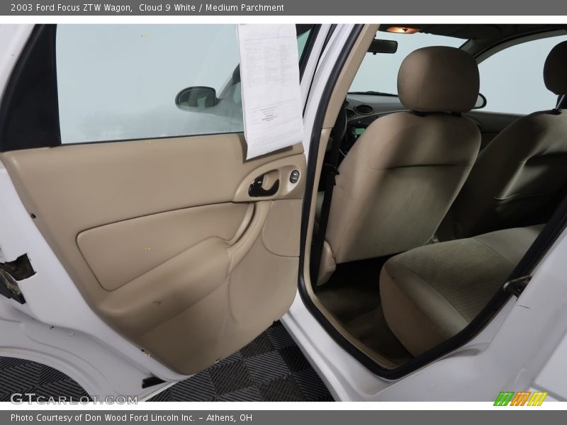 Cloud 9 White / Medium Parchment 2003 Ford Focus ZTW Wagon