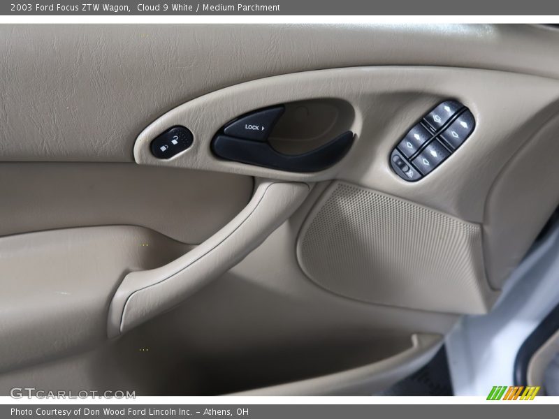Cloud 9 White / Medium Parchment 2003 Ford Focus ZTW Wagon