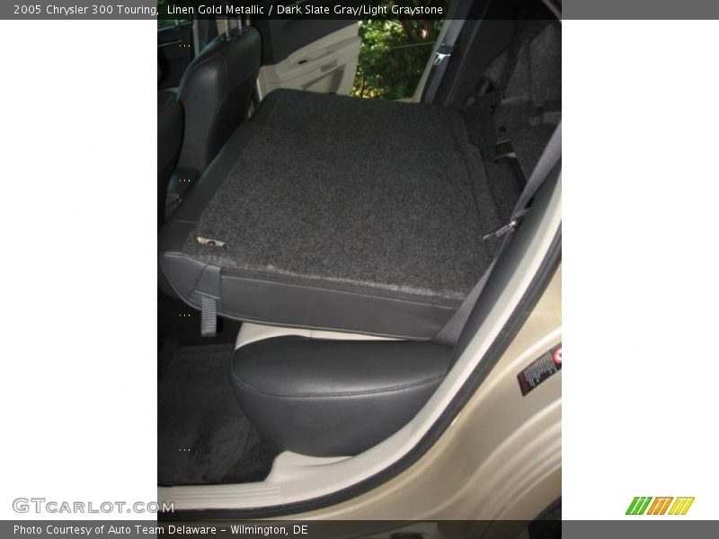 Linen Gold Metallic / Dark Slate Gray/Light Graystone 2005 Chrysler 300 Touring
