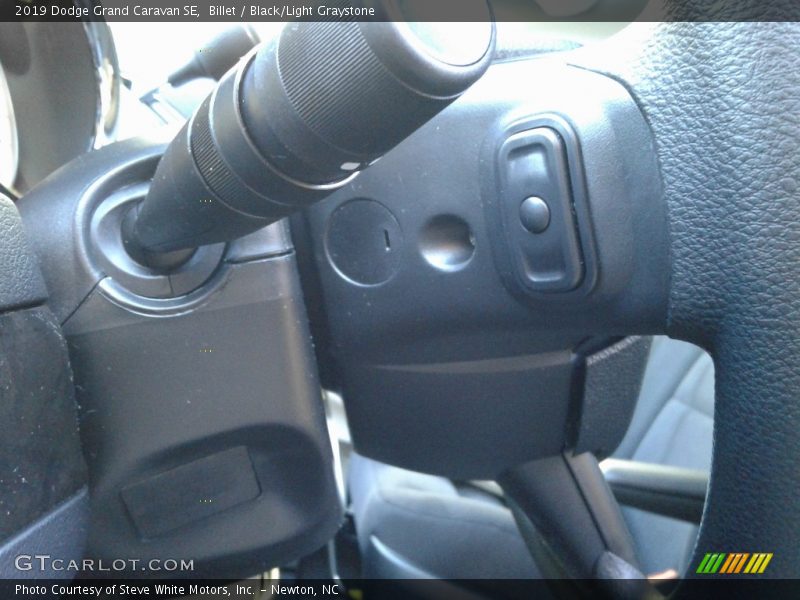 Billet / Black/Light Graystone 2019 Dodge Grand Caravan SE