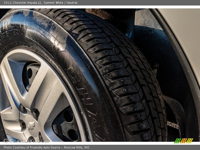 Summit White / Neutral 2011 Chevrolet Impala LS