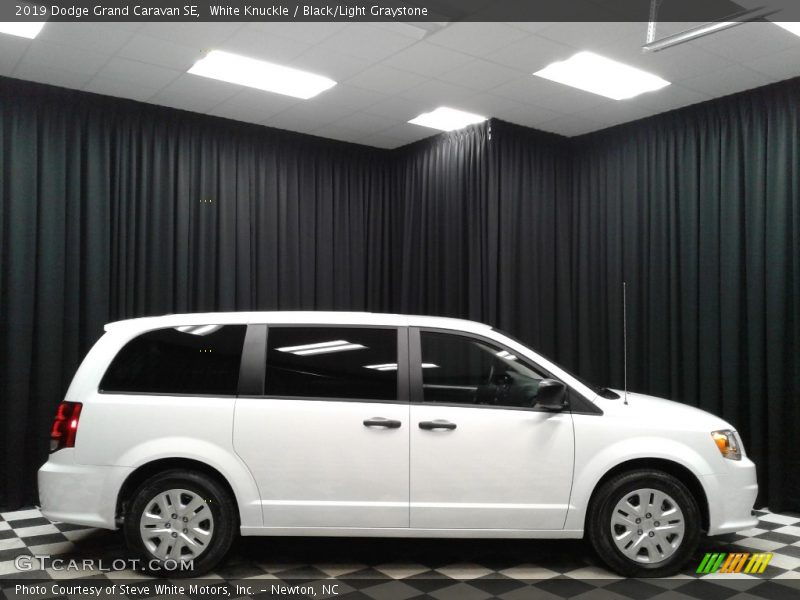 White Knuckle / Black/Light Graystone 2019 Dodge Grand Caravan SE