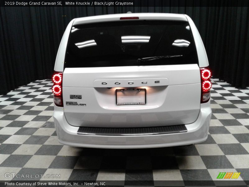 White Knuckle / Black/Light Graystone 2019 Dodge Grand Caravan SE