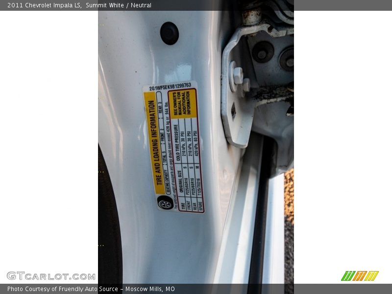 Summit White / Neutral 2011 Chevrolet Impala LS