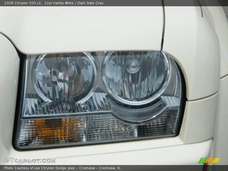 Cool Vanilla White / Dark Slate Gray 2008 Chrysler 300 LX