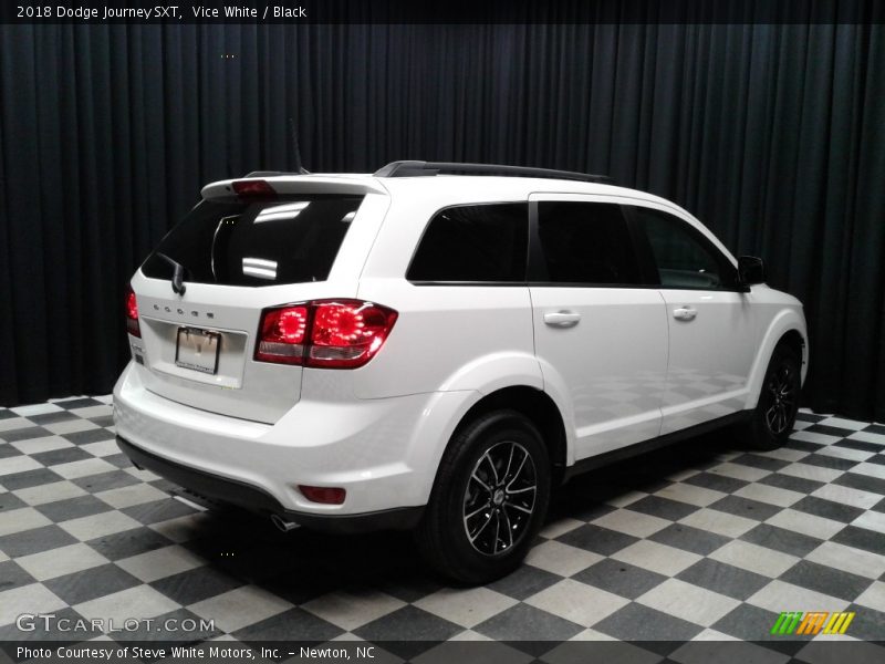 Vice White / Black 2018 Dodge Journey SXT