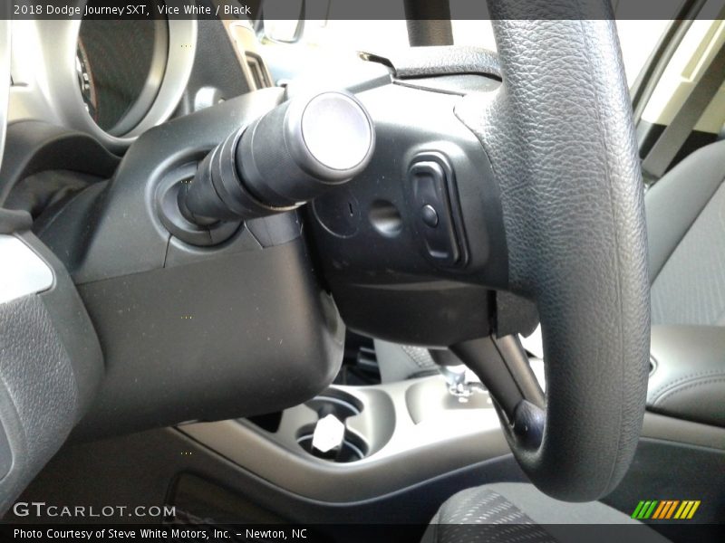 Vice White / Black 2018 Dodge Journey SXT