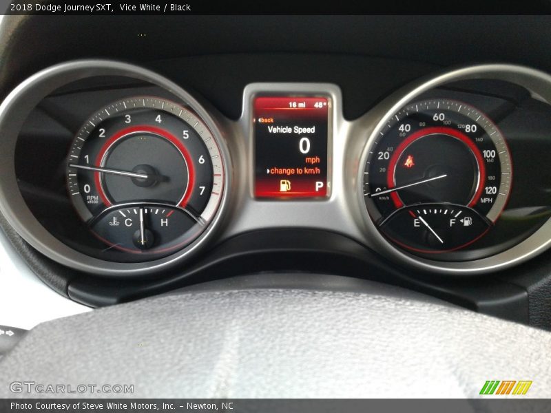 Vice White / Black 2018 Dodge Journey SXT