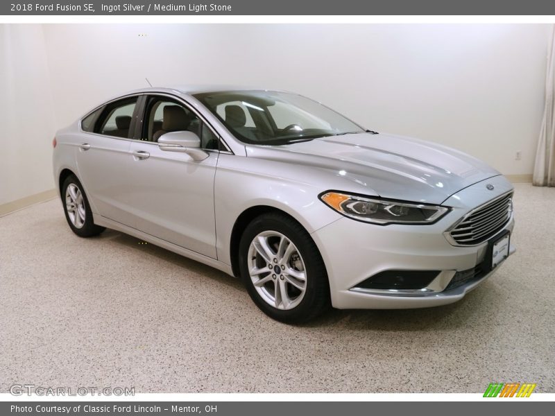 Ingot Silver / Medium Light Stone 2018 Ford Fusion SE