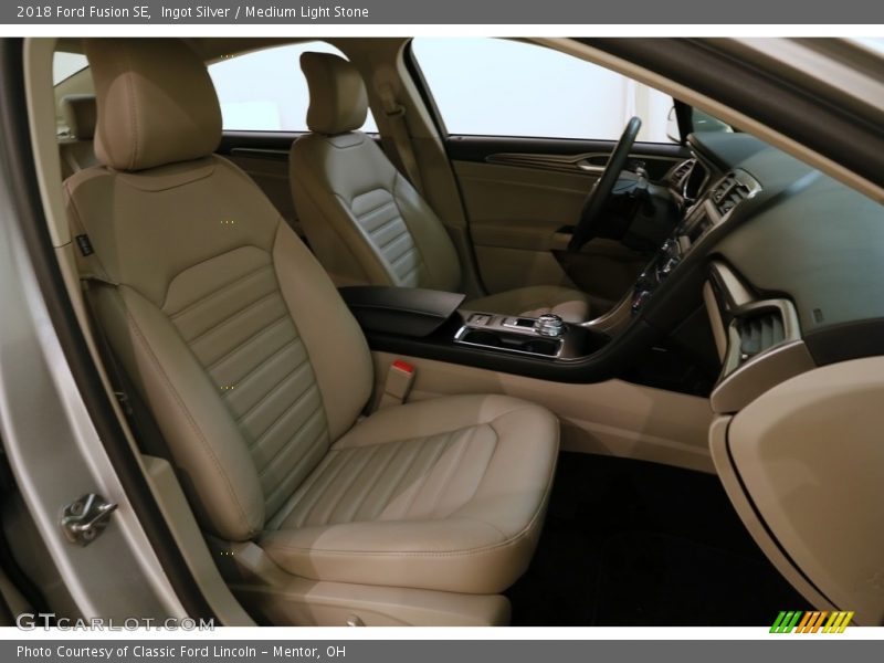 Ingot Silver / Medium Light Stone 2018 Ford Fusion SE