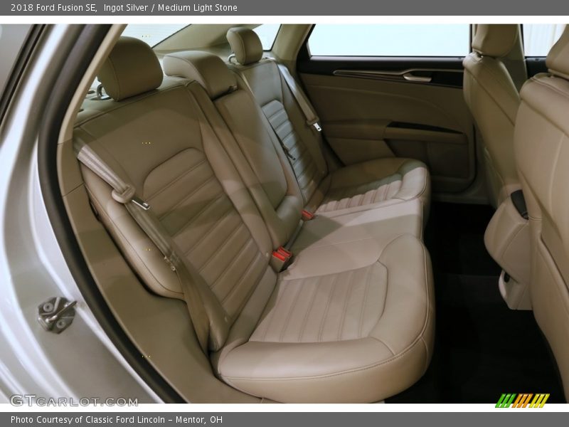 Ingot Silver / Medium Light Stone 2018 Ford Fusion SE