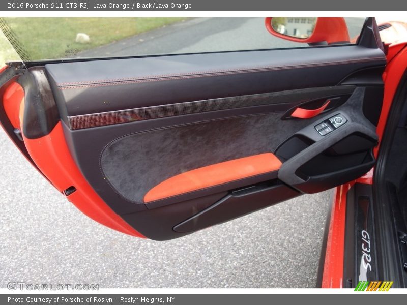 Door Panel of 2016 911 GT3 RS